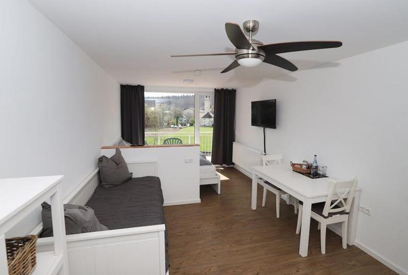 Aparthotel Peerless Dine Heidenheim an der Brenz Dış mekan fotoğraf